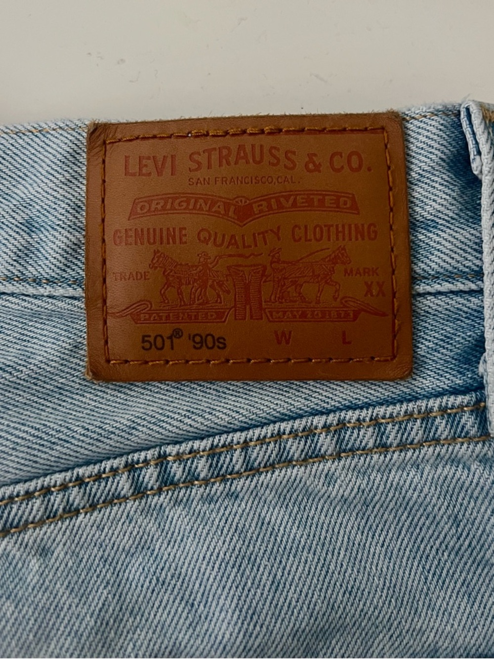 Levi's Pale Blue Straight-Leg Jeans - Picture 4 of 4